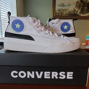 Converse mid top shoe size 11
